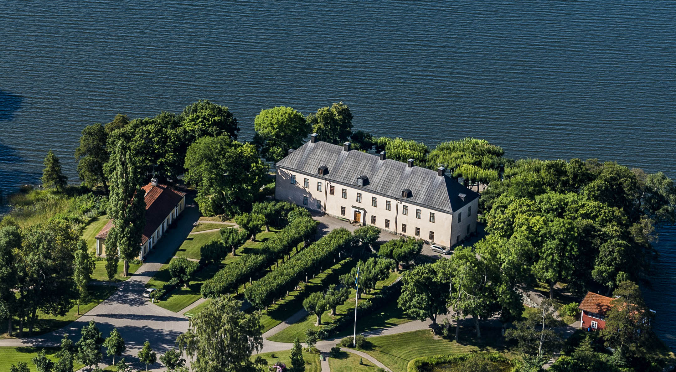 Grönsöö slott